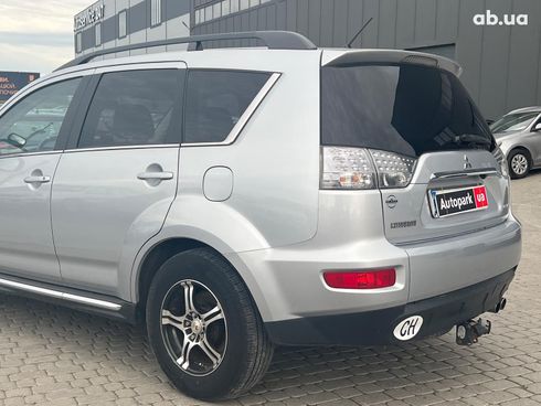 Mitsubishi Outlander 2012 серый - фото 16