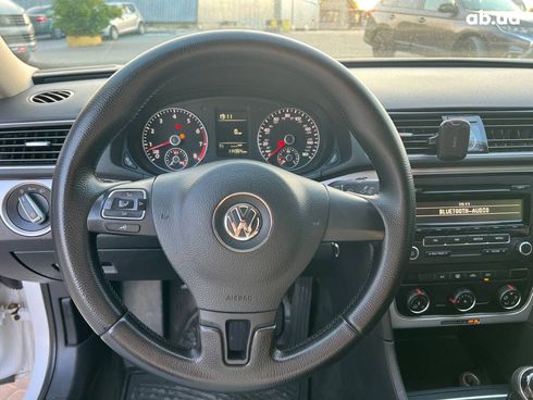 Volkswagen passat b7 2015 белый - фото 18