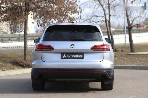Volkswagen Touareg 2019 - фото 5
