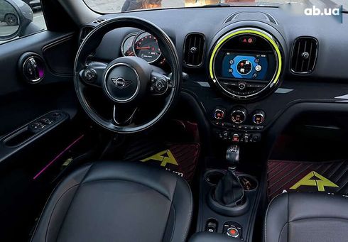 MINI Countryman 2018 - фото 19