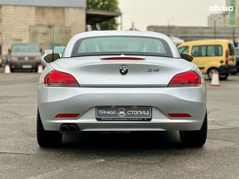 BMW Z4 2012 - фото 6