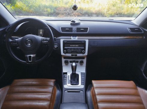 Volkswagen Passat Variant 2013 бежевый - фото 5