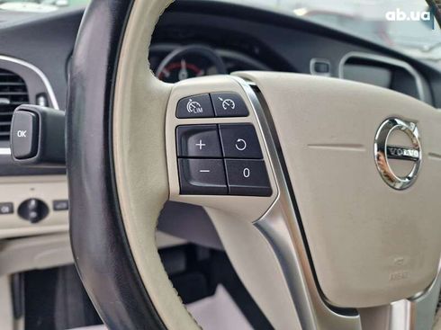 Volvo V40 2018 - фото 25