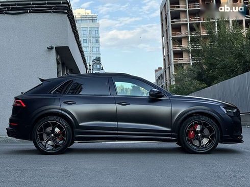 Audi RS Q8 2020 - фото 12