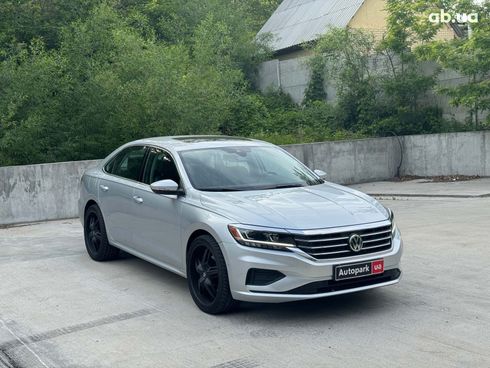 Volkswagen Passat 2019 серый - фото 3