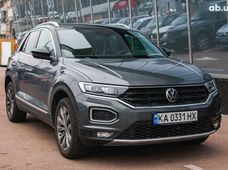 Продаж вживаних Volkswagen T-Roc 2021 року - купити на Автобазарі