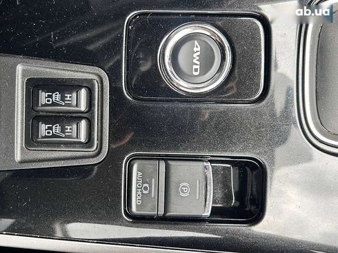 Mitsubishi Outlander 2018 - фото 21