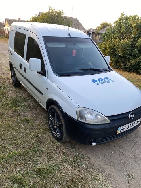 Opel Combo Life 2005 белый - фото 7