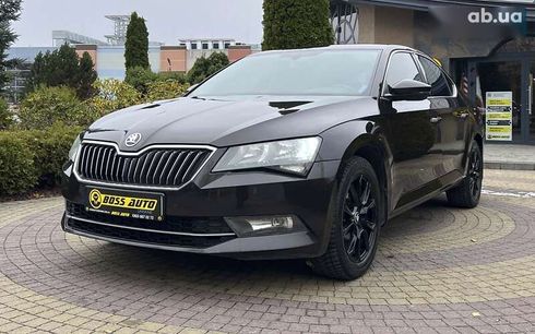 Skoda Superb 2016 - фото 3