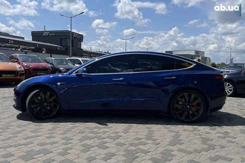 Tesla Model 3 2020 - фото 4