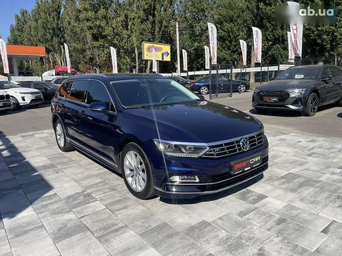 Volkswagen Passat 2018 - фото 11