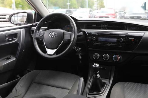 Toyota Corolla 2013 - фото 9
