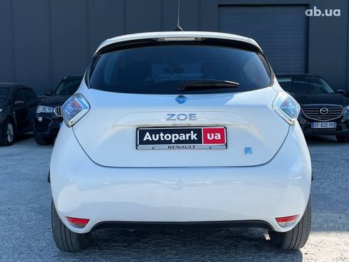 Renault Zoe 2014 белый - фото 9