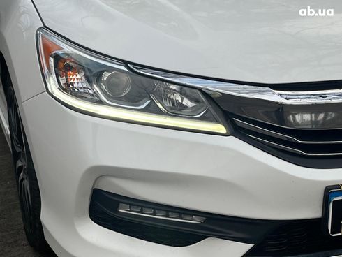 Honda Accord 2016 белый - фото 4