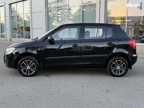 Skoda Fabia 2008 - фото 4