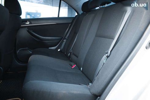 Toyota Avensis 2005 - фото 15