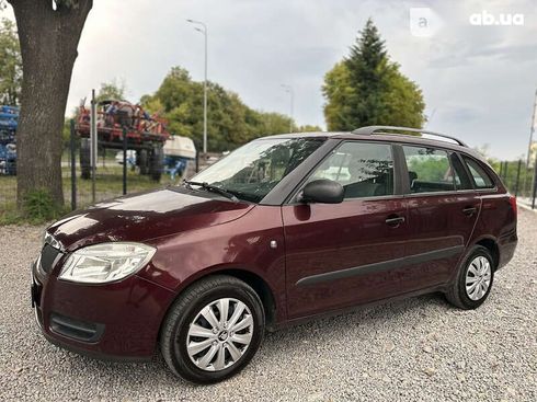 Skoda Fabia 2009 - фото 4