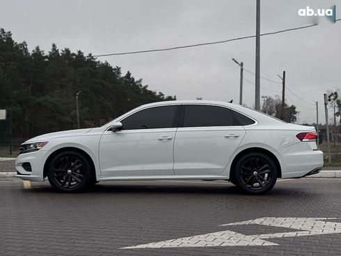 Volkswagen Passat 2019 - фото 11