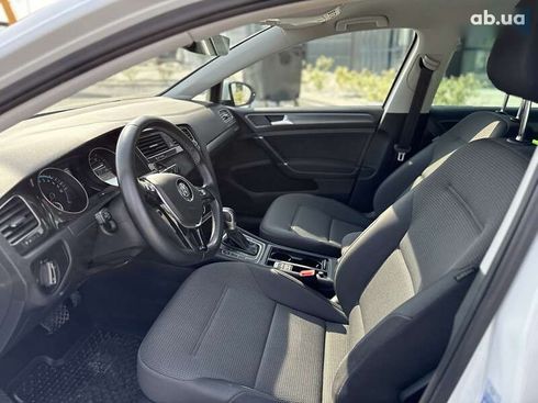 Volkswagen e-Golf 2017 - фото 8