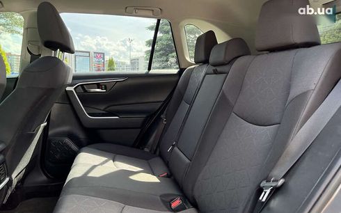 Toyota RAV4 2022 - фото 10