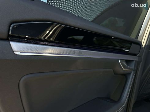 Volkswagen Touareg 2021 - фото 23