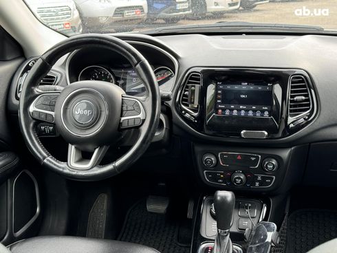 Jeep Compass 2019 белый - фото 25