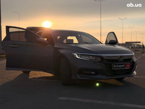 Honda Accord 2018 серый - фото 10