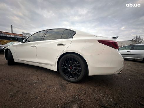Infiniti Q50 2018 белый - фото 5