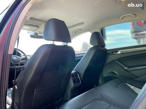 Volkswagen Passat 2018 - фото 21