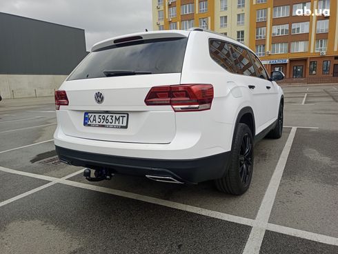 Volkswagen Atlas 2018 белый - фото 7