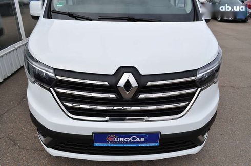 Renault Trafic 2021 - фото 21