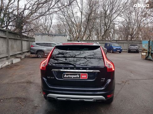 Volvo XC60 2016 синий - фото 6