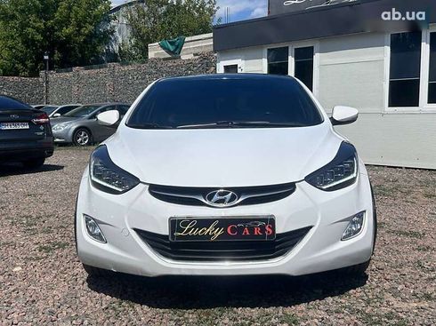 Hyundai Elantra 2013 - фото 2