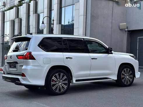 Lexus LX 2019 - фото 24