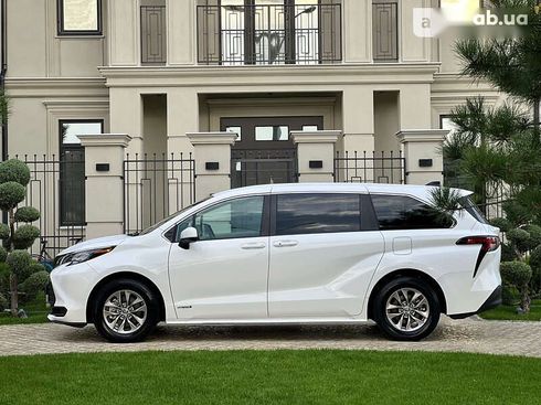 Toyota Sienna 2021 - фото 6