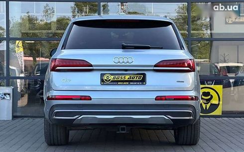 Audi Q7 2022 - фото 5