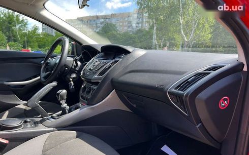 Ford Focus 2011 - фото 10