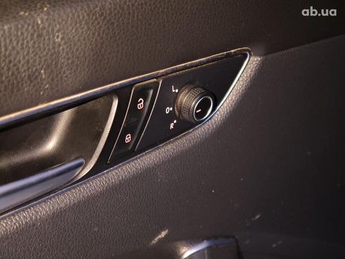 Volkswagen Passat 2016 серый - фото 24