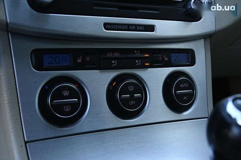 Volkswagen Passat 2009 - фото 24