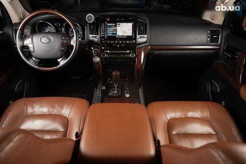 Toyota Land Cruiser 2014 - фото 22