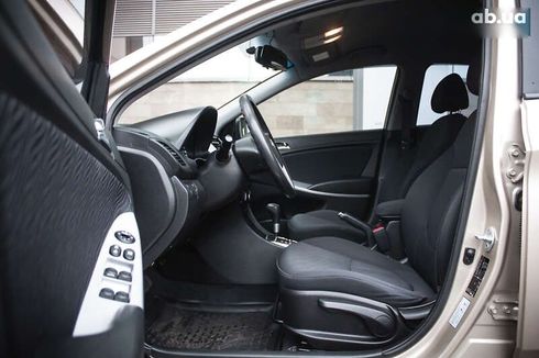 Hyundai Accent 2012 - фото 10