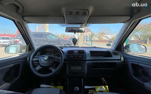 Skoda Fabia 2009 - фото 9