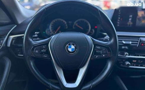 BMW 5 серия 2017 - фото 16