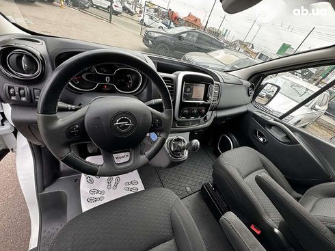 Opel Vivaro 2018 - фото 28