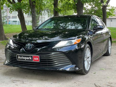 Toyota Camry 2017 черный - фото 2