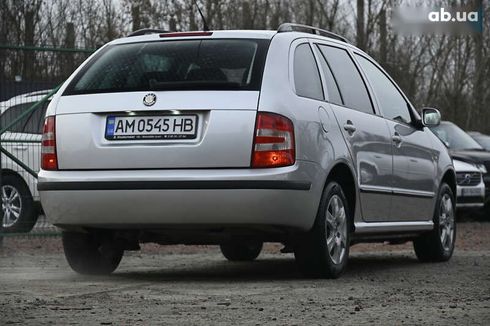 Skoda Fabia 2007 - фото 10