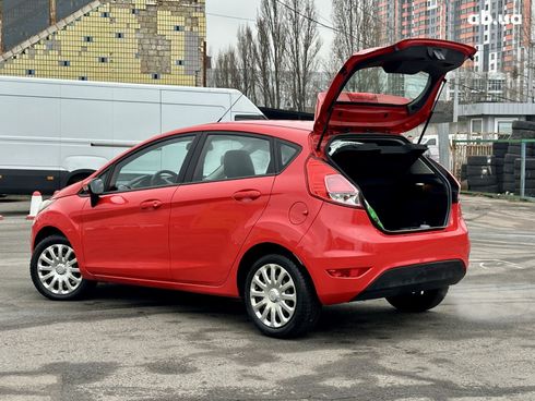 Ford Fiesta 2013 красный - фото 6