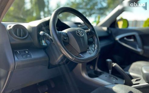 Toyota RAV4 2012 - фото 17