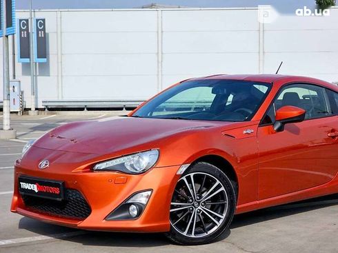 Toyota GT 86 2012 - фото 8