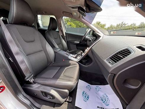 Volvo XC60 2017 - фото 29